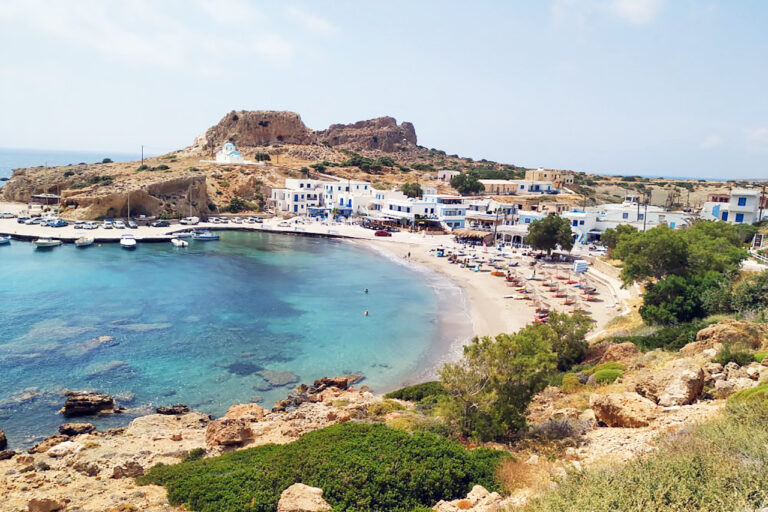 Finiki village